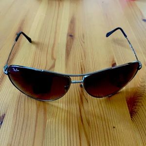 Ray-Ban Metal Aviator Sunglasses